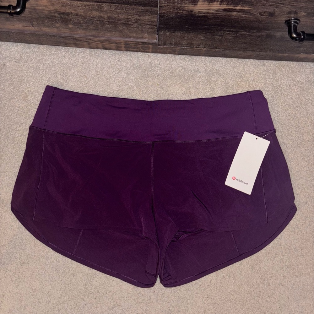NWT Lululemon Speed Up HR 2.5 Shorts 18